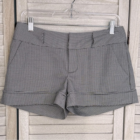 CANDIE'S Black & White Houndstooth Folded Hem Shorts-3 - Picture 1 of 3